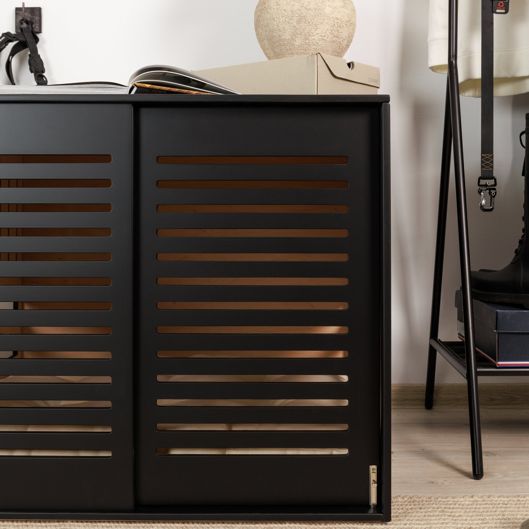 Dordrecht Coupe Ultima Modern dog crate PetSo