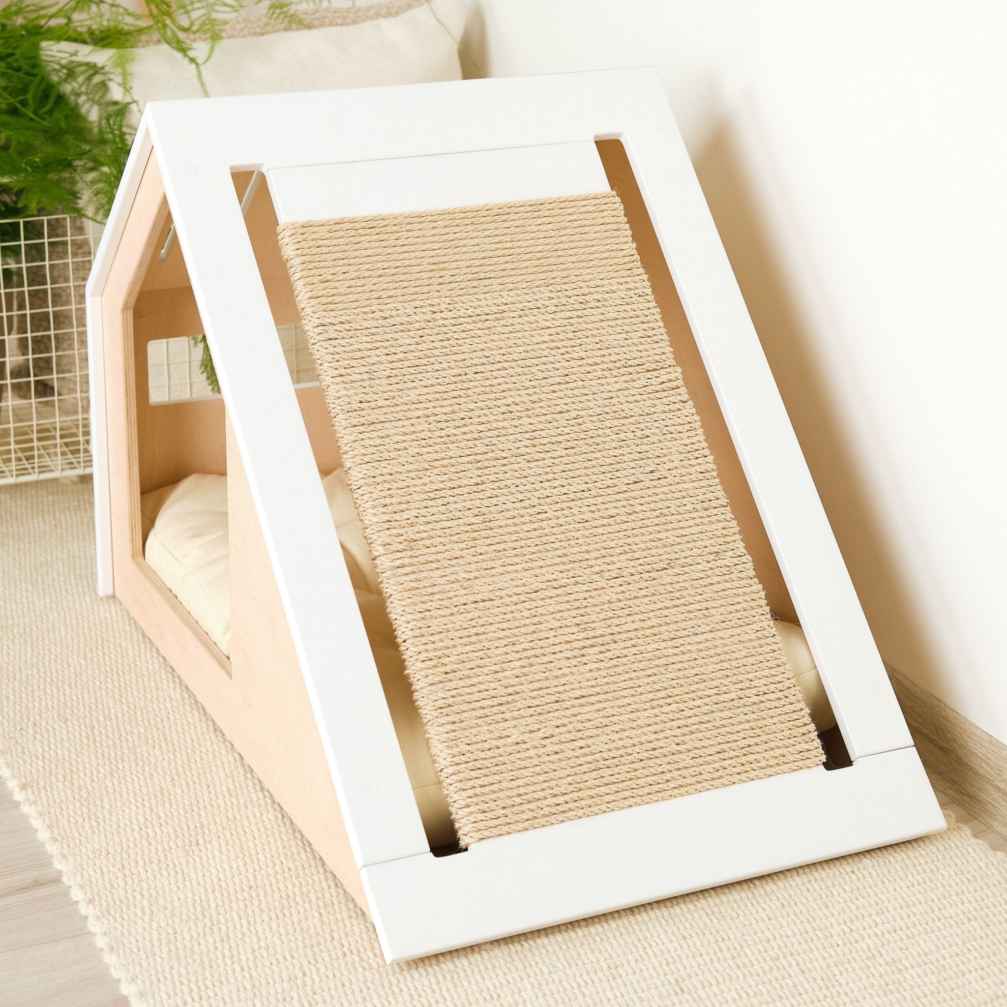 Hamm Scratch Cat house with scratcher PetSo