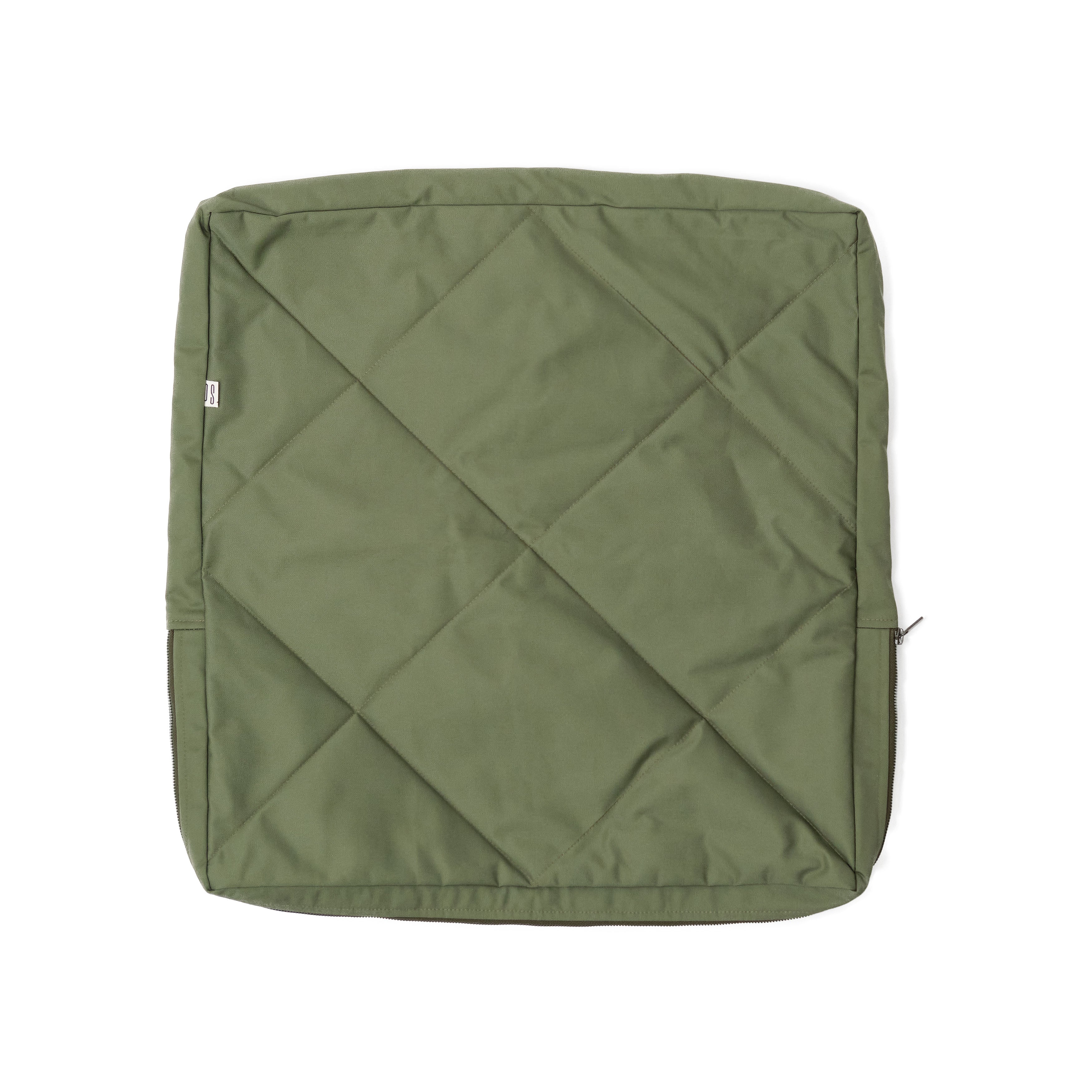 Cover with a zipper